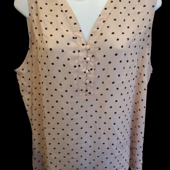 Sheer sleeveless top from Maurices size 1 - Picture 2 of 4